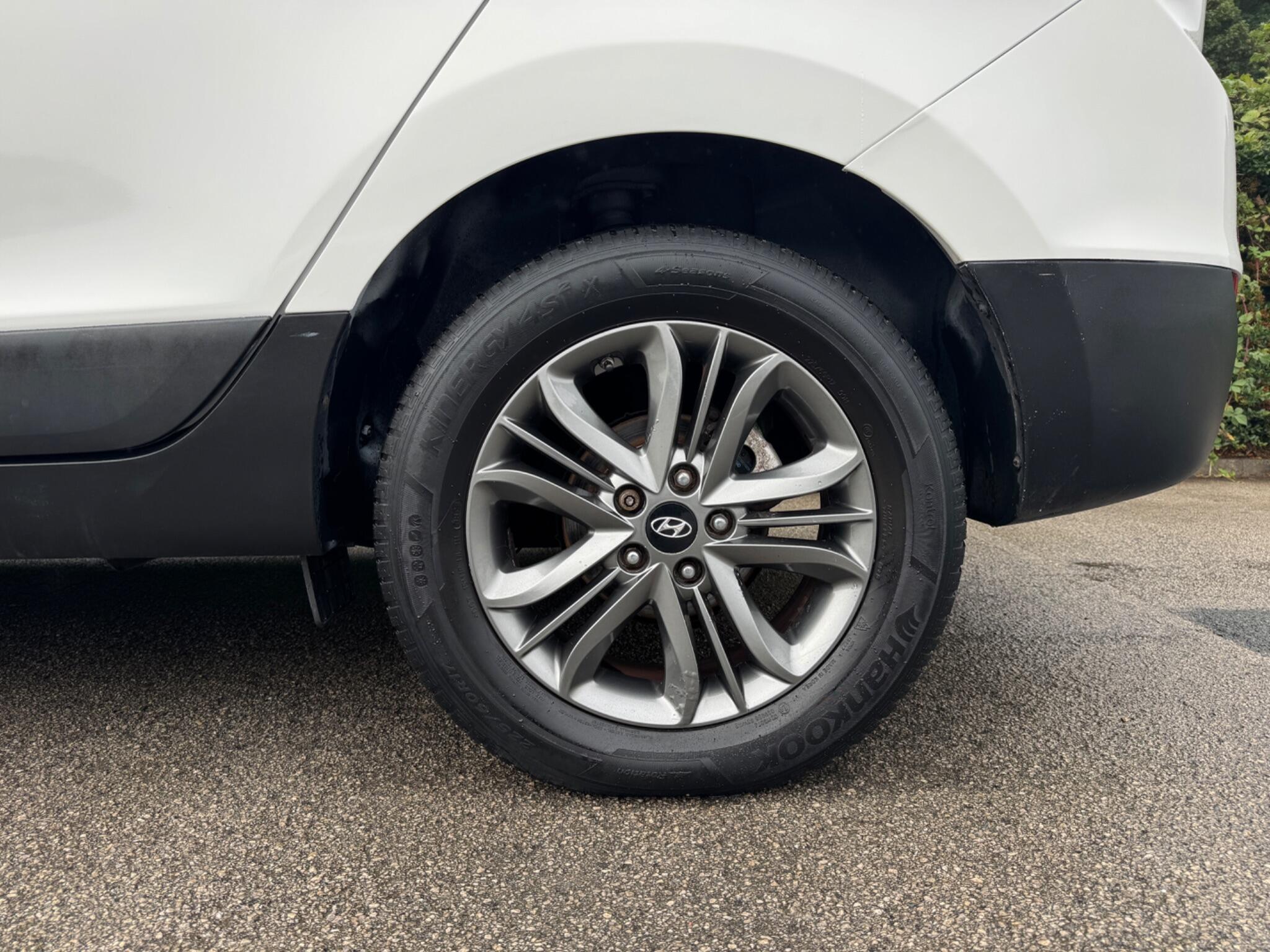 Hyundai Ix35 view 12