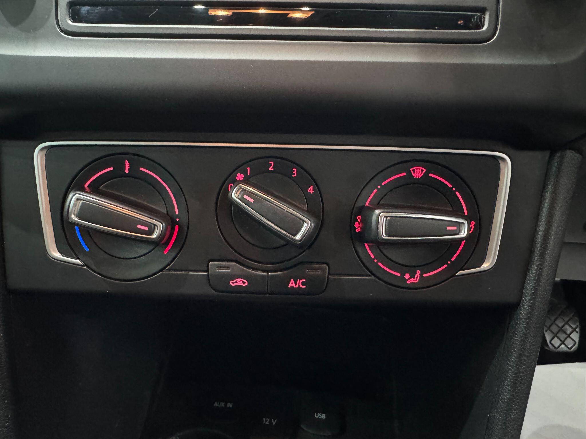Volkswagen Polo view 40