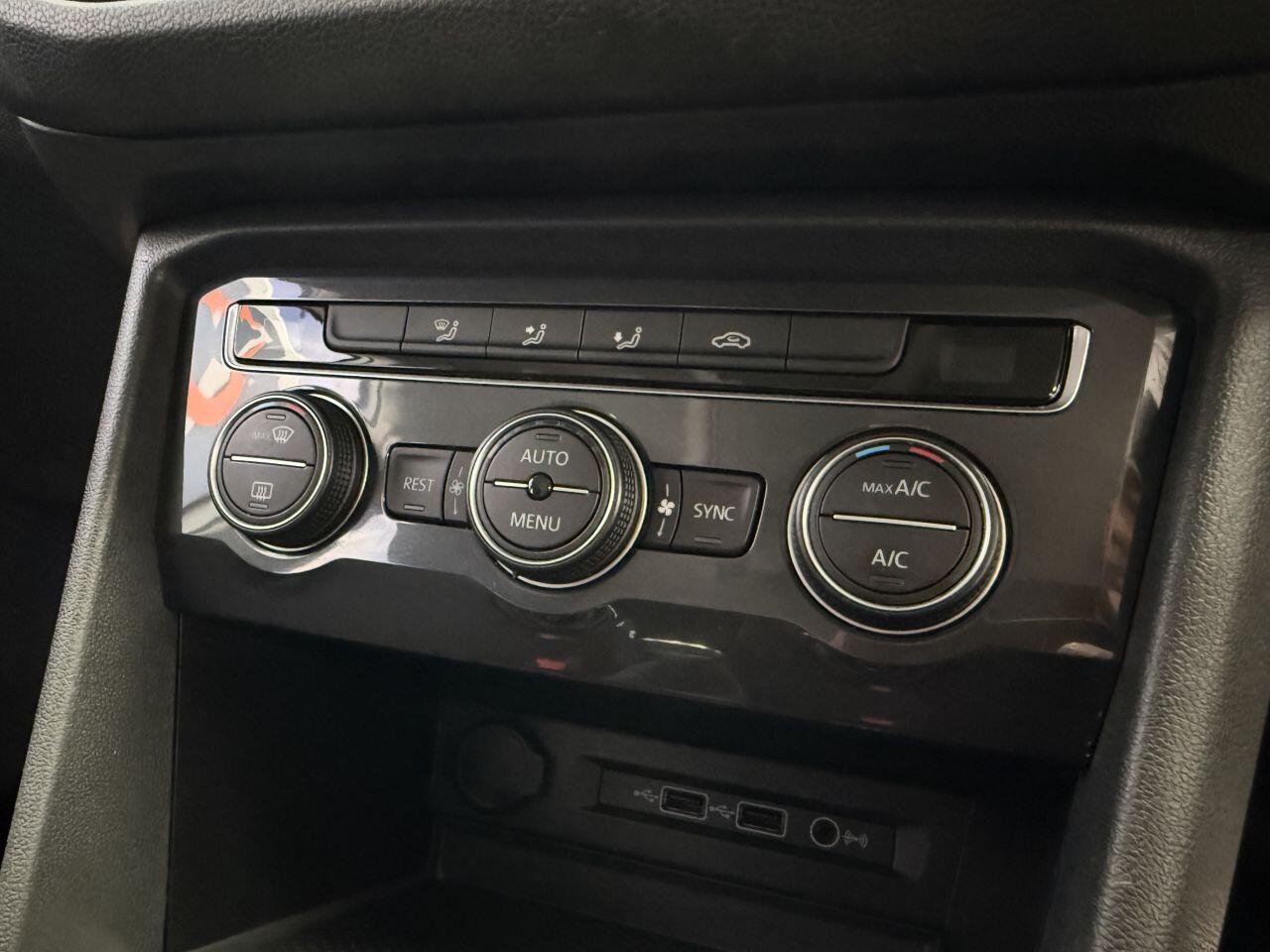 Volkswagen Tiguan Allspace view 22