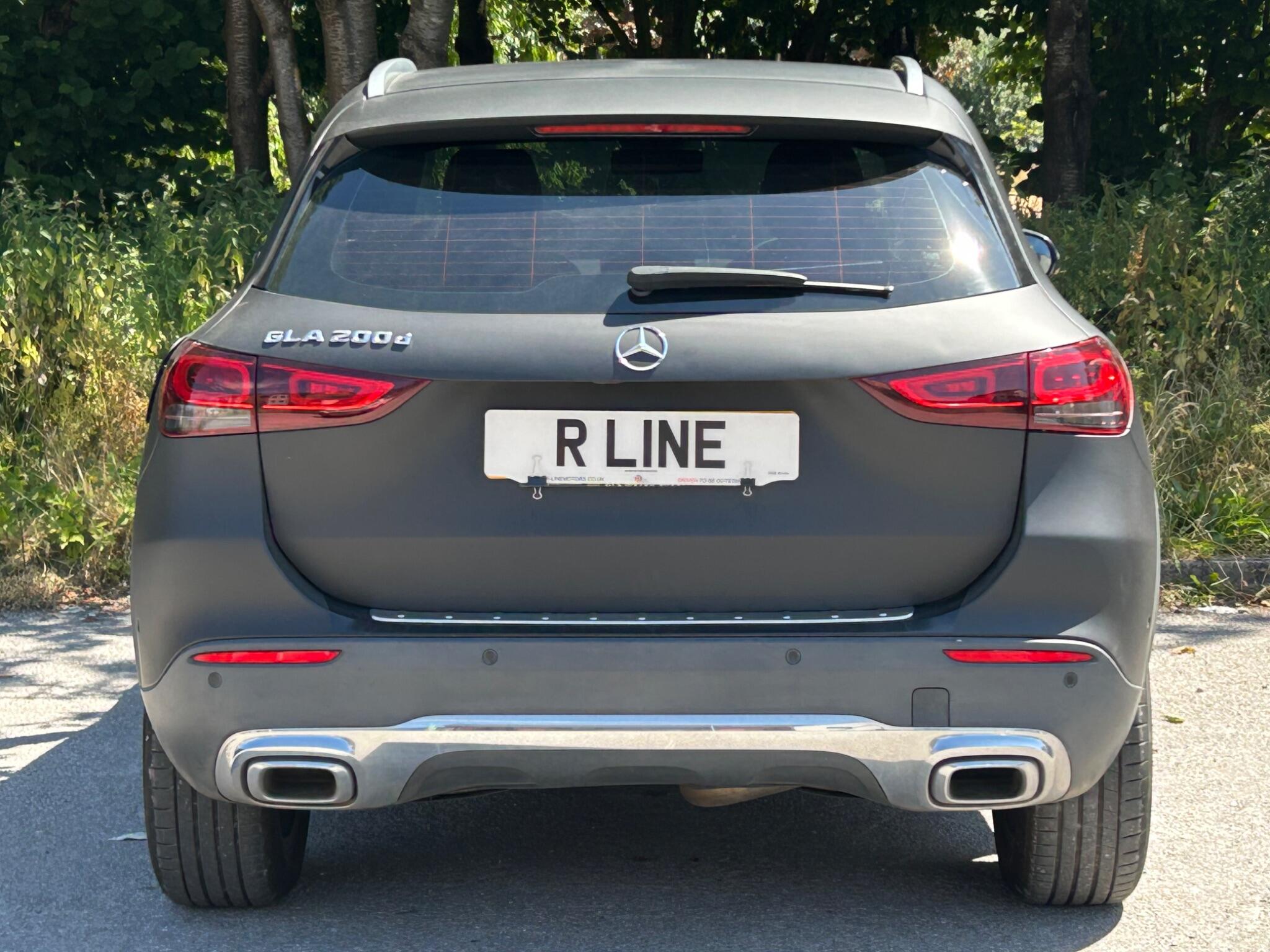 Mercedes-Benz Gla view 11