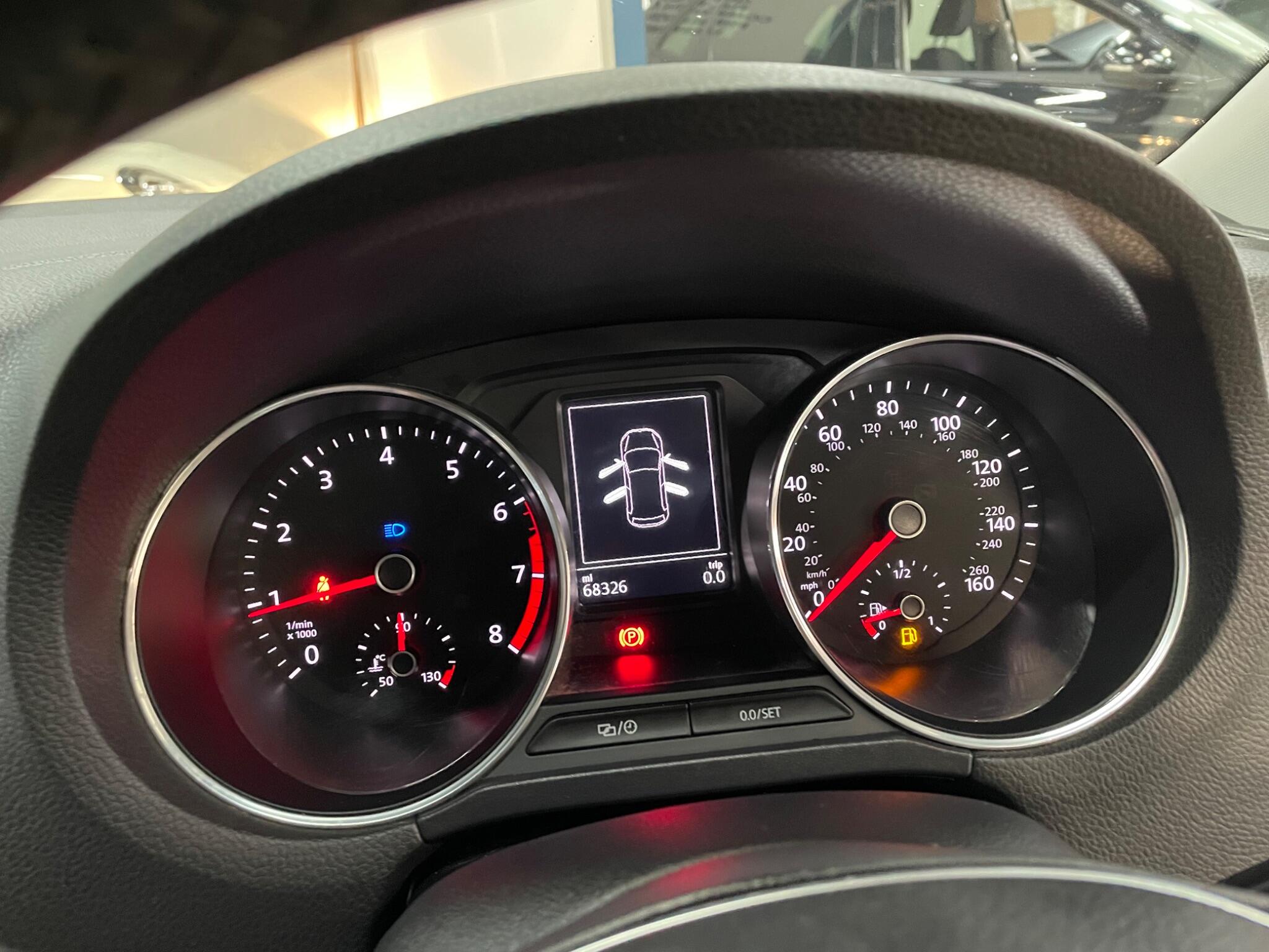 Volkswagen Polo view 9