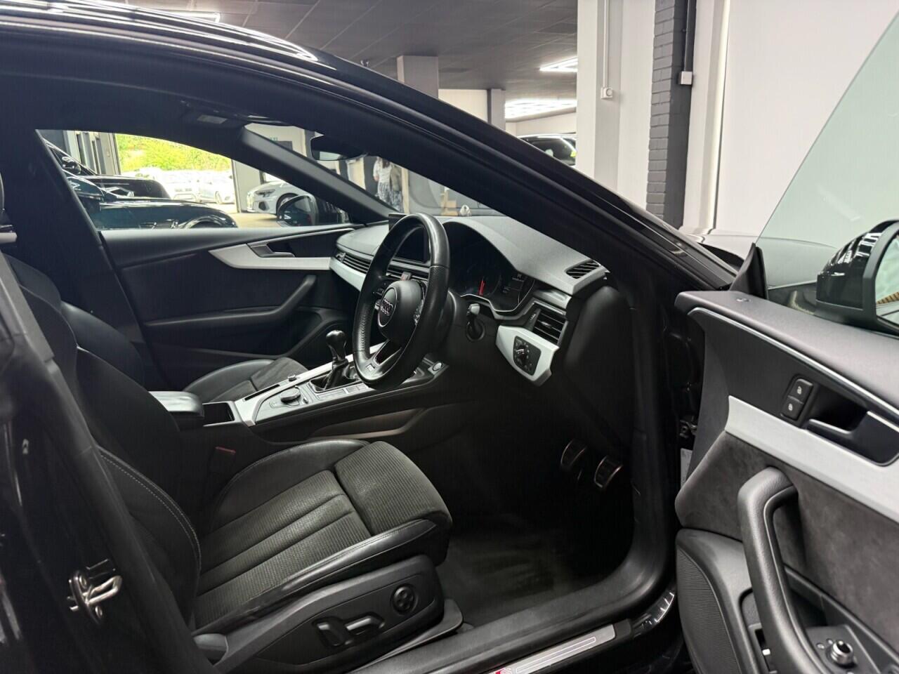 Audi A5 view 31