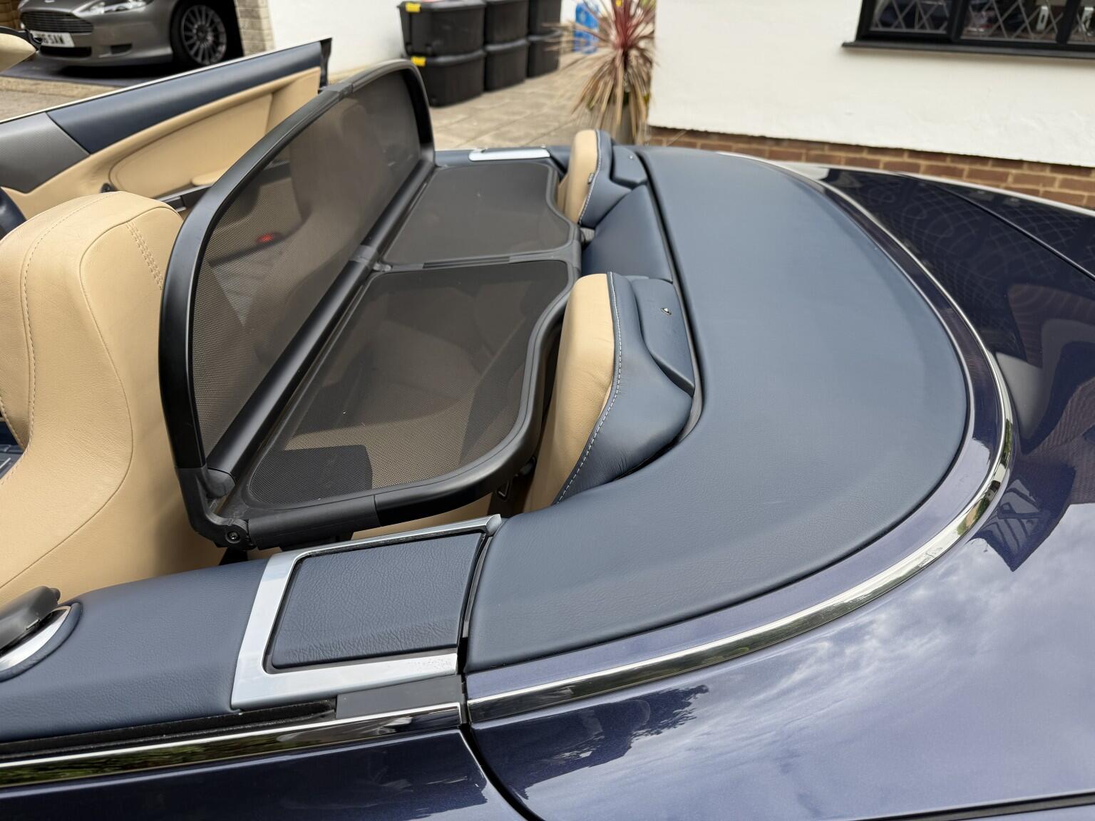 Aston Martin DB9 view 23