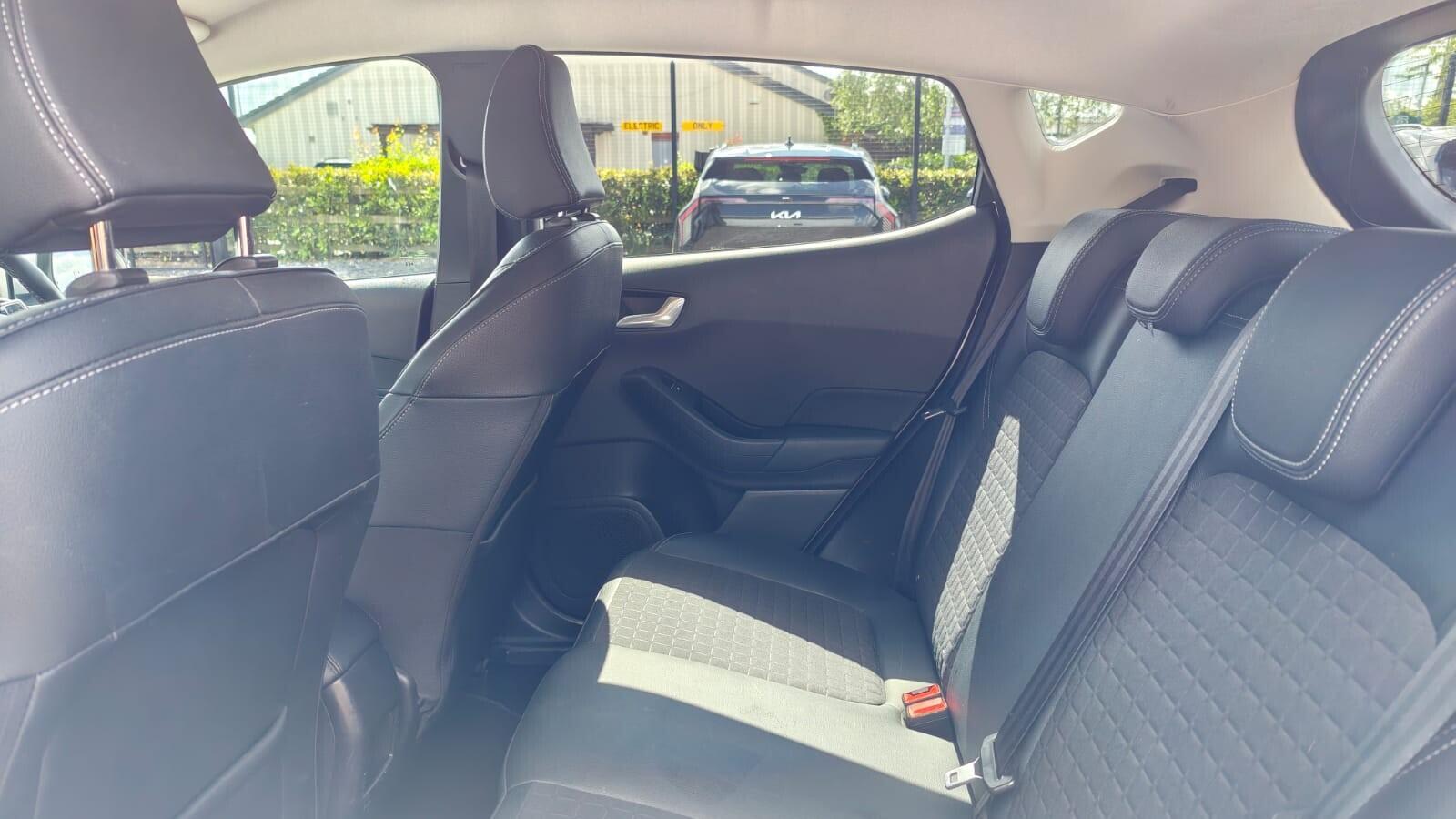 Ford Fiesta view 24