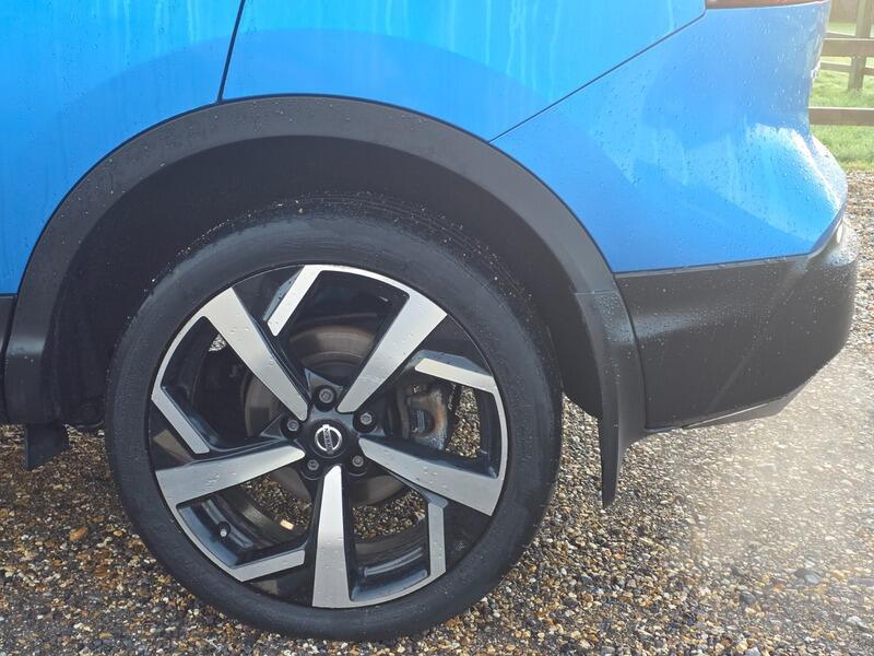 2017 Nissan Qashqai 1.2 DIG-T Tekna 2WD Euro 6 (s/s) 5dr • 58,000 miles image 10