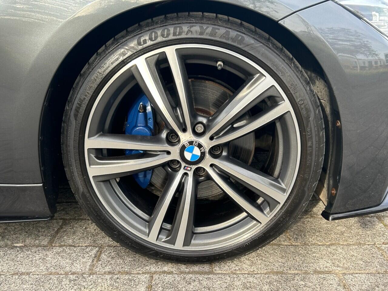 BMW 3 Series view 46