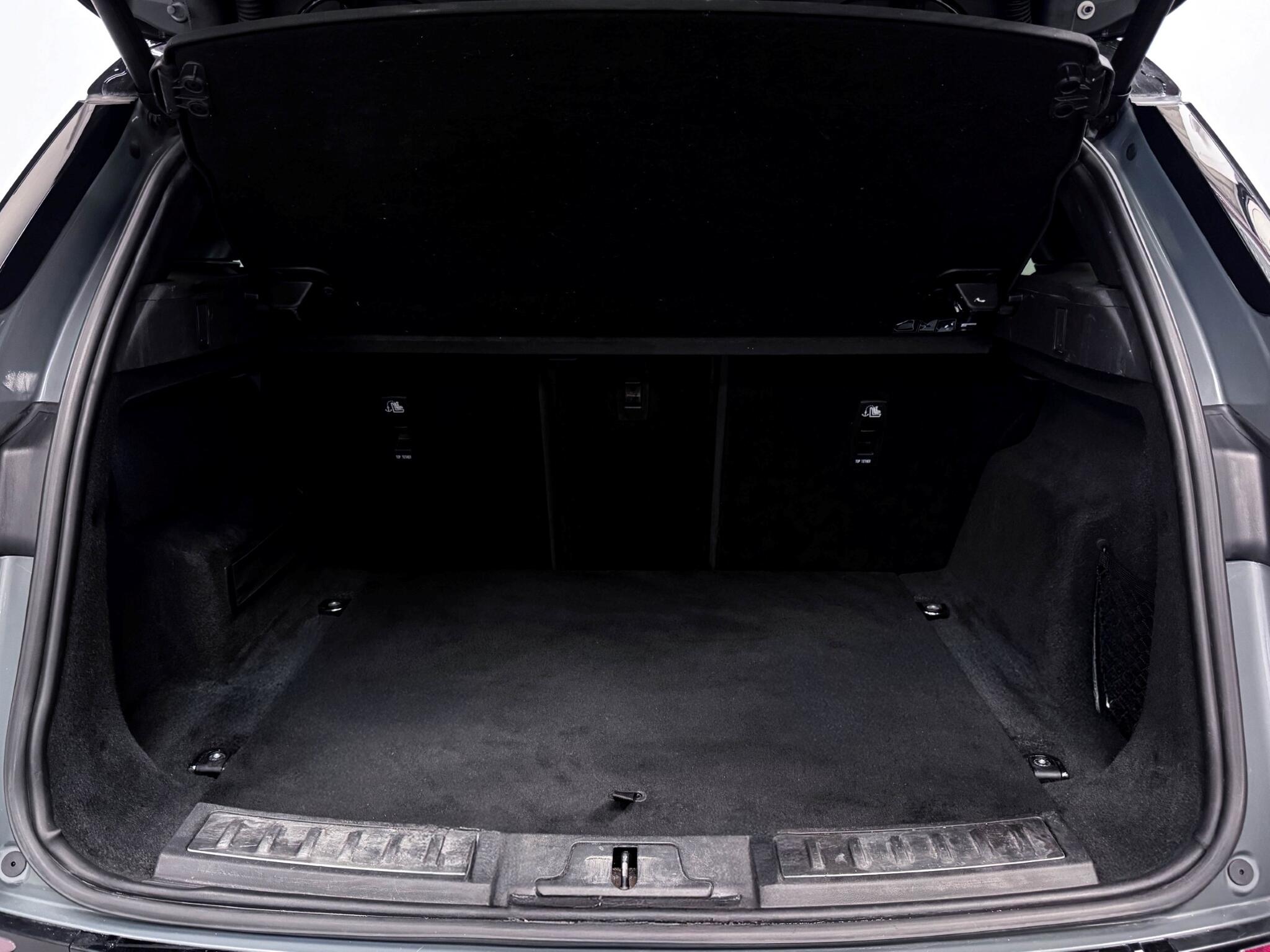 Land Rover Range Rover Evoque view 7