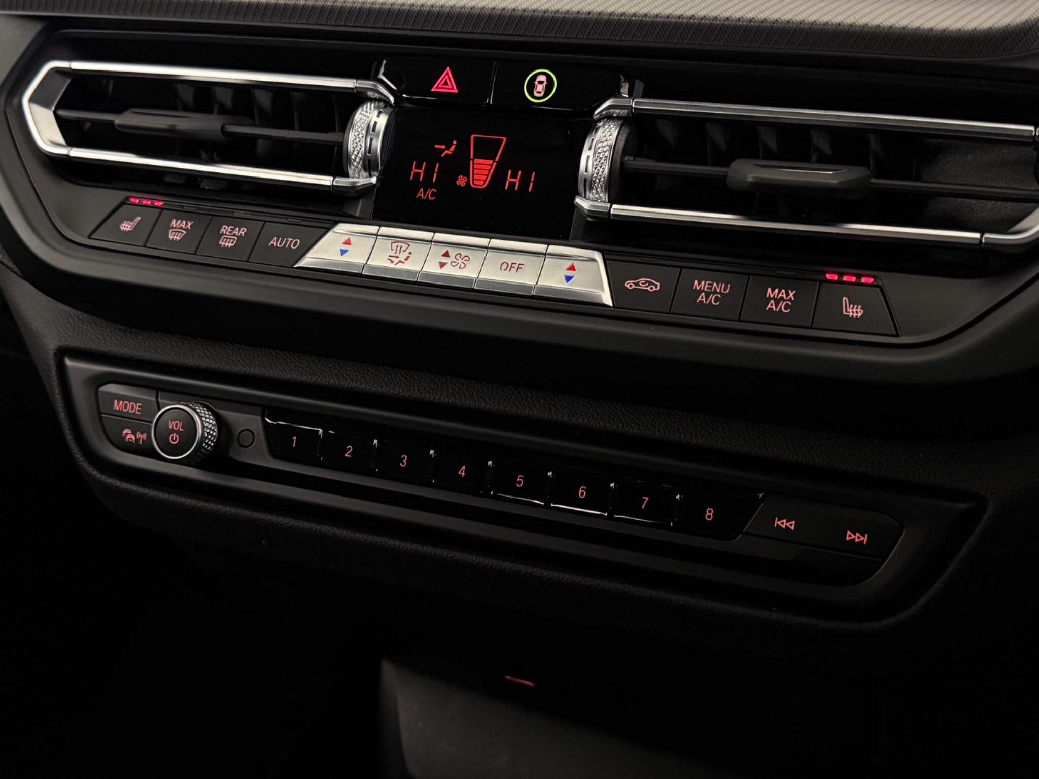 BMW 1 Series view 33