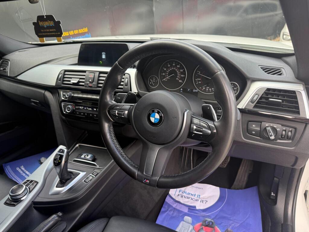 BMW 3 Series view 18