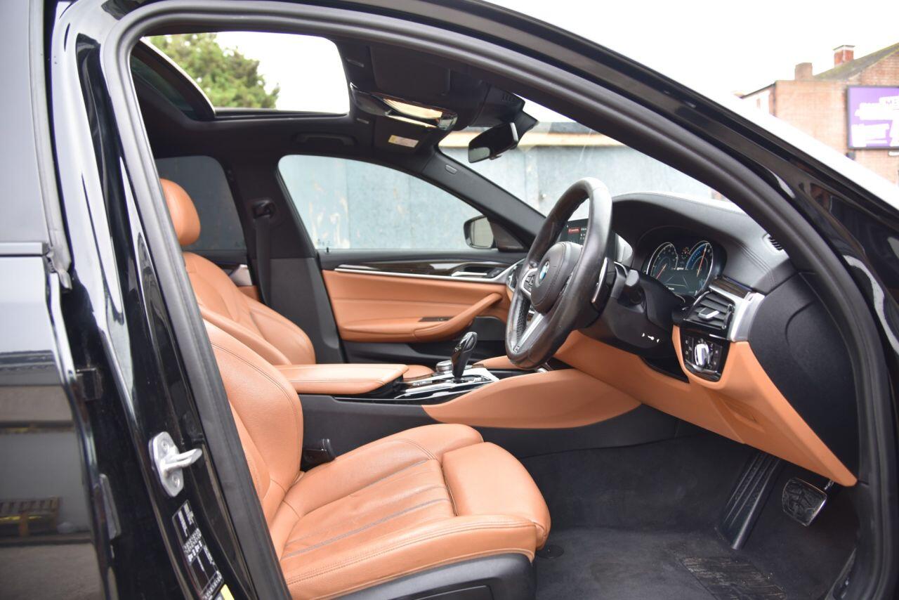 BMW 5 Series view 24
