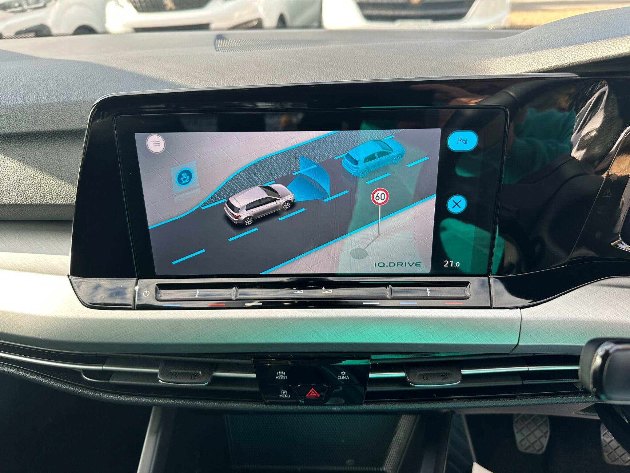 Volkswagen Golf view 12
