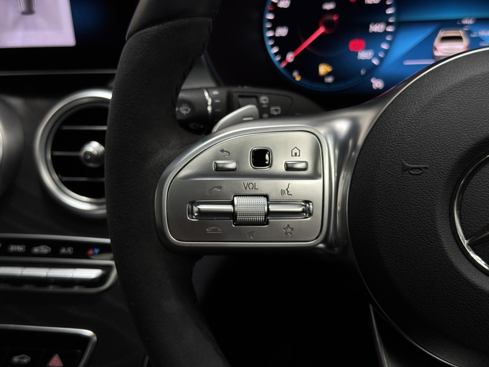 Mercedes-Benz C Class view 44