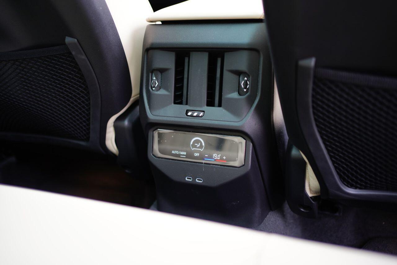 BMW X3 view 43