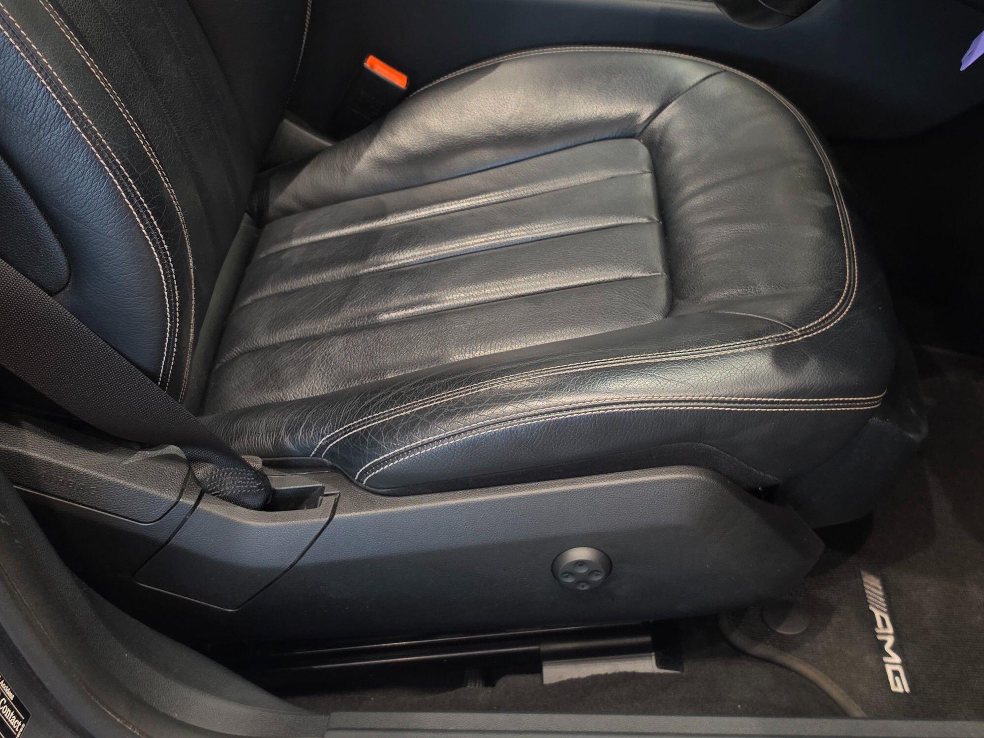 Mercedes-Benz CLS view 25