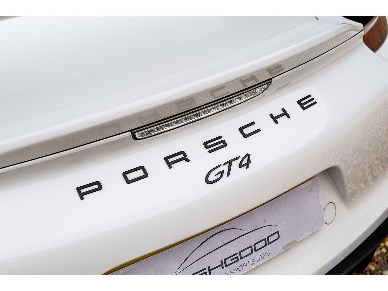 Porsche Cayman view 22