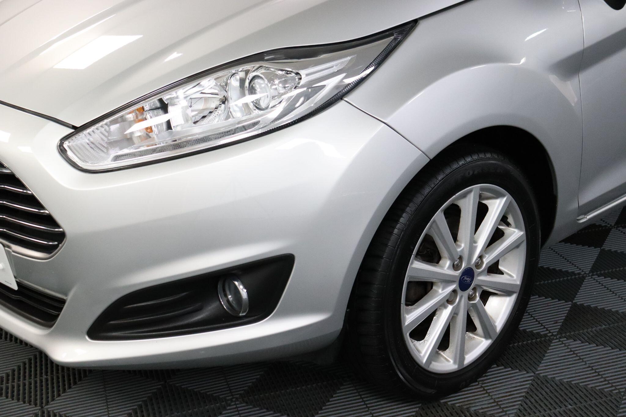 Ford Fiesta view 31