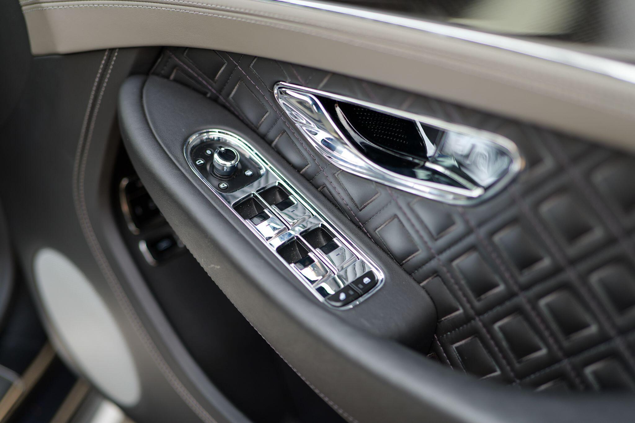 Bentley Continental view 30