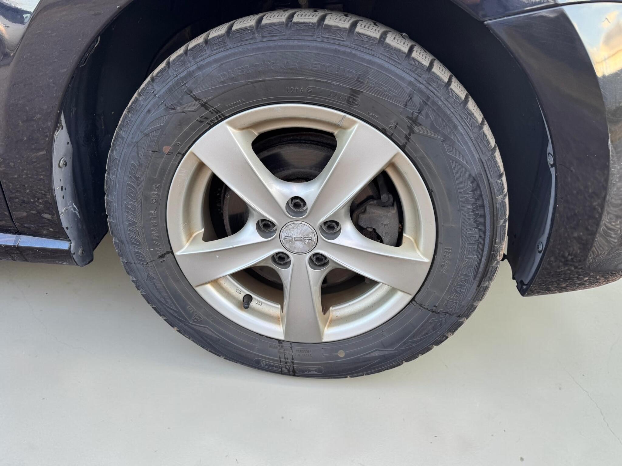 Volkswagen Polo view 19
