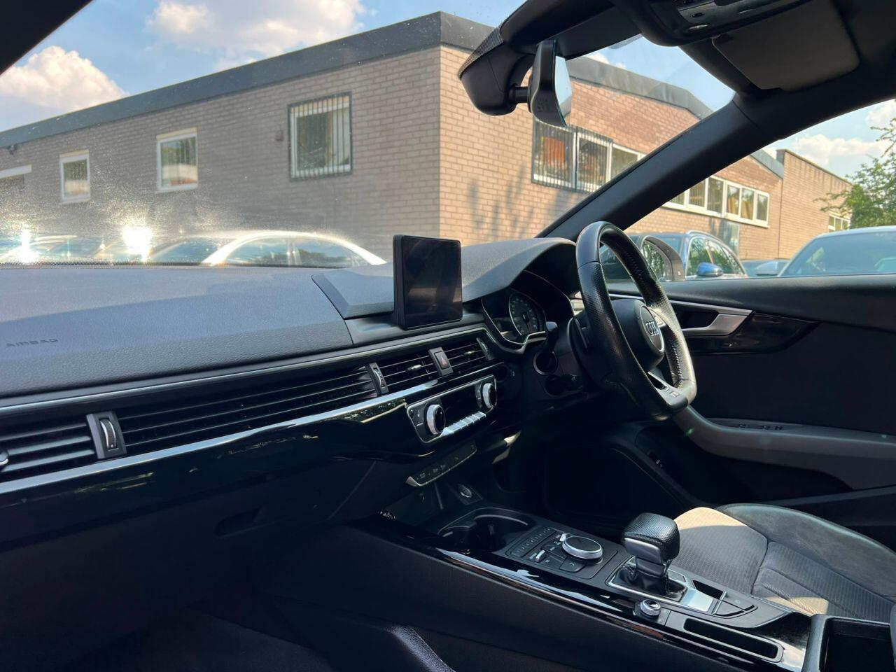 Audi A4 view 19