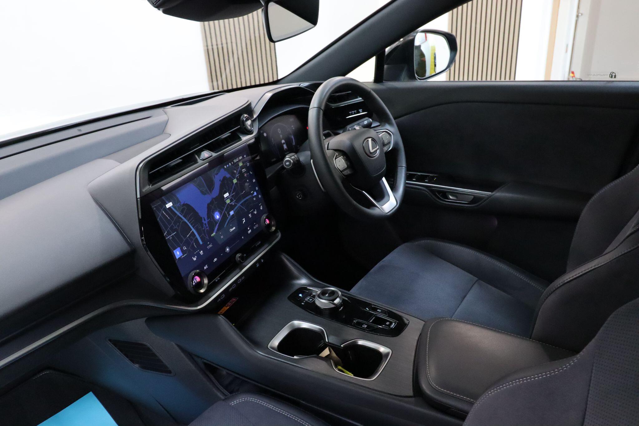 Lexus RZ view 11