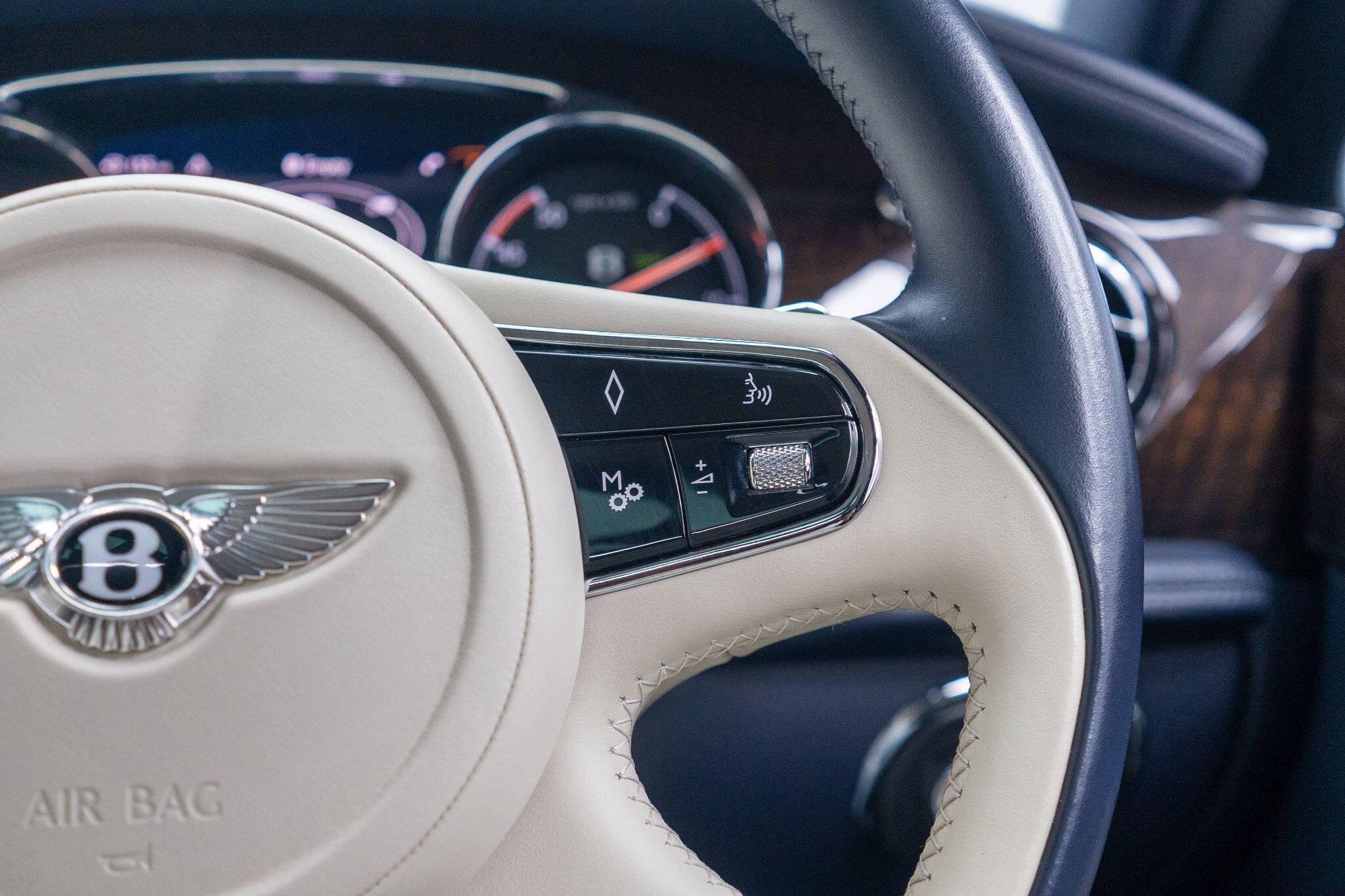 Bentley Mulsanne view 64