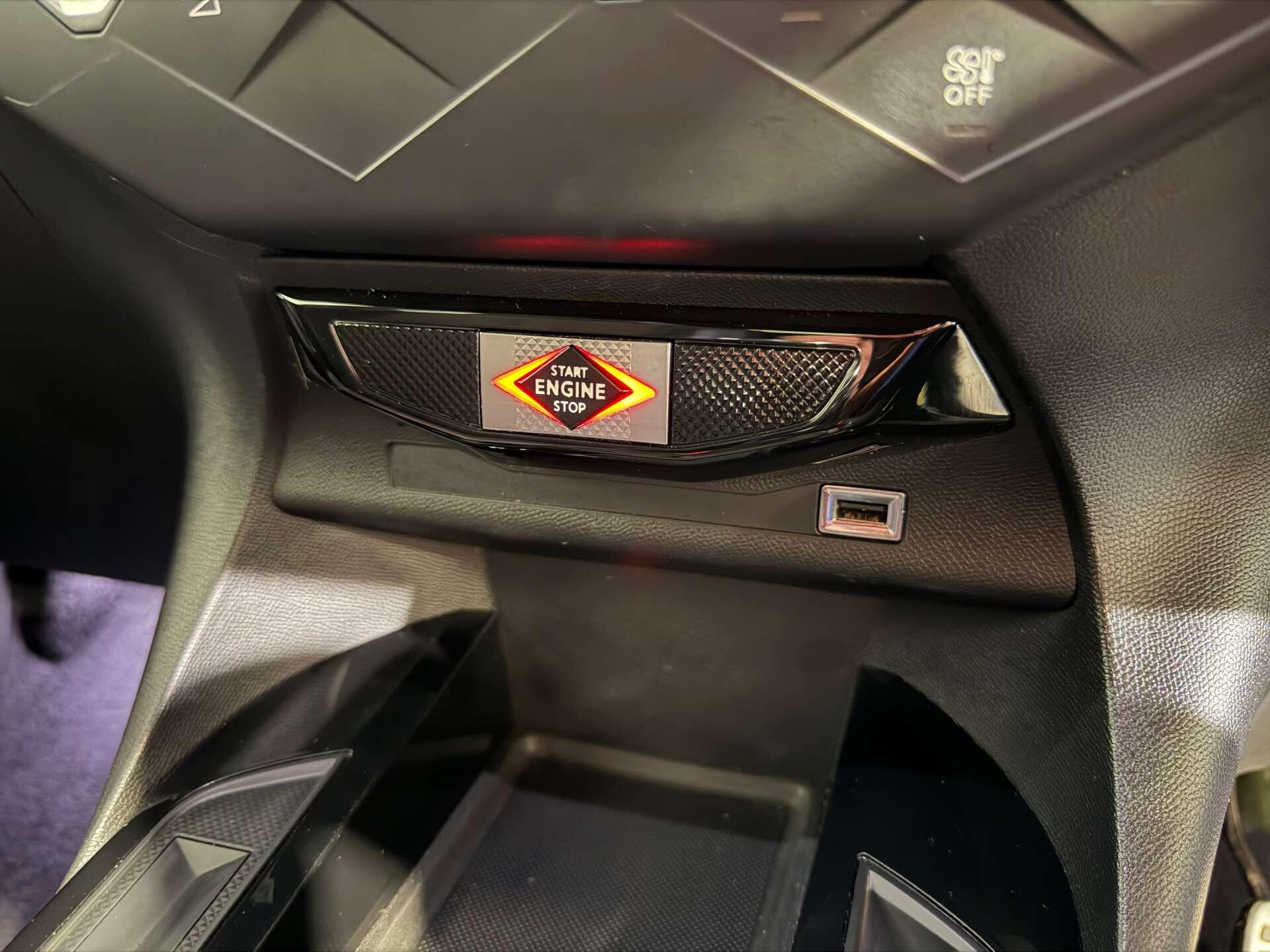 DS Automobiles DS 3 Crossback view 23