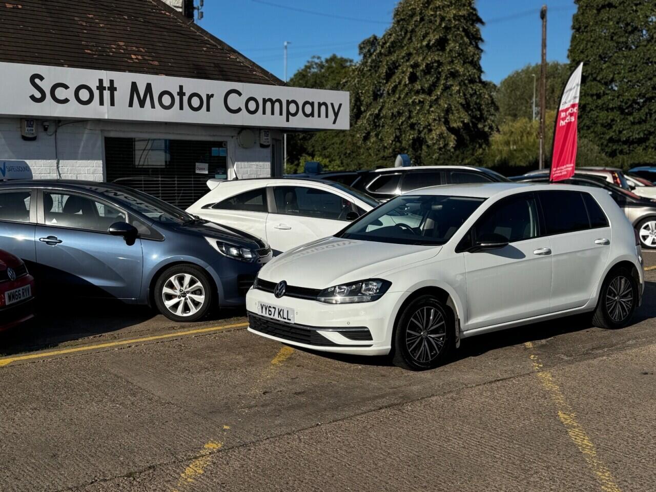 Volkswagen Golf view 6