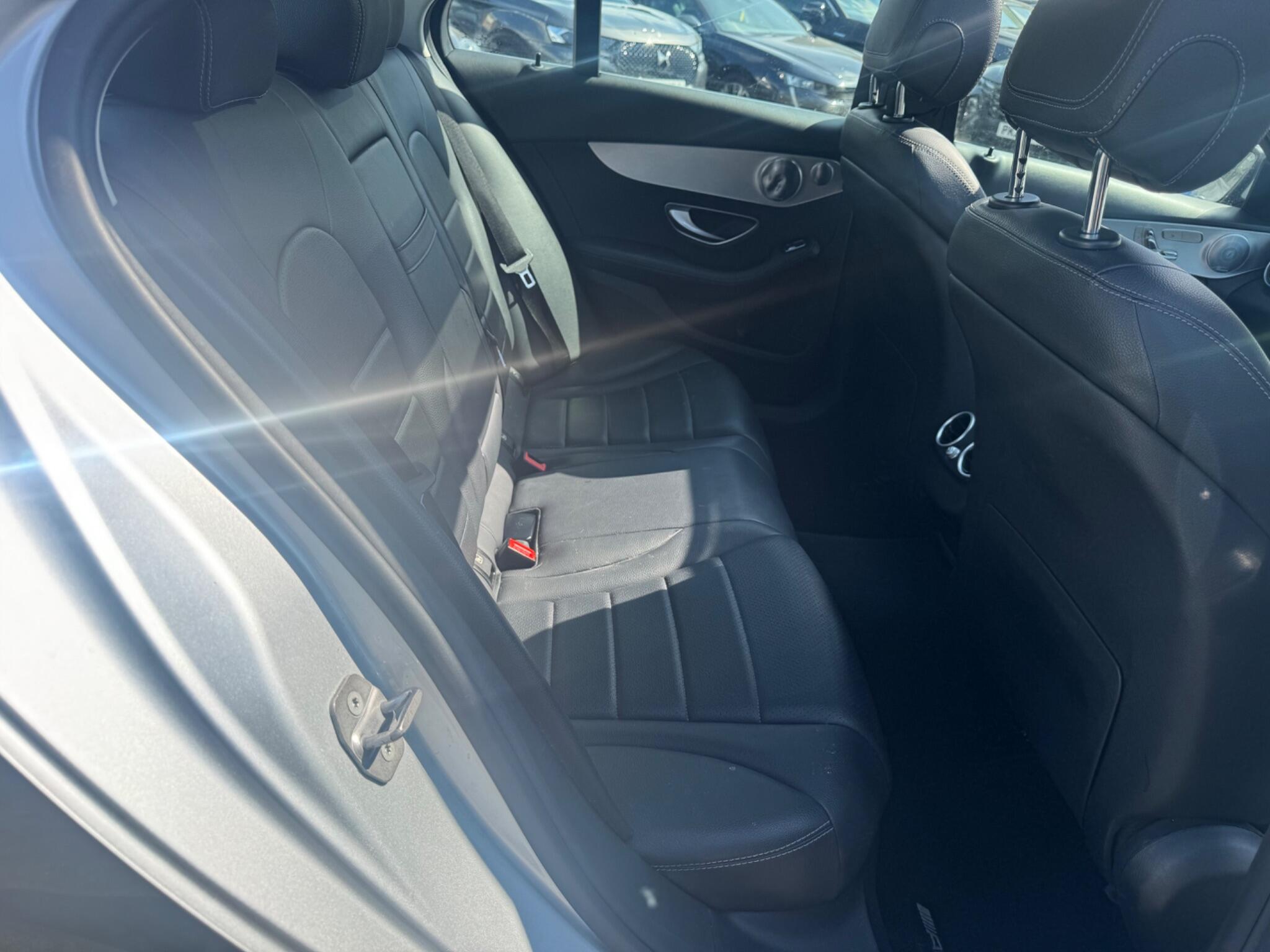 Mercedes-Benz C Class view 12