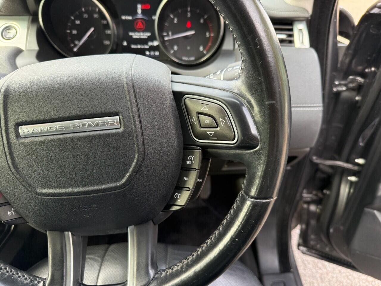 Land Rover Range Rover Evoque view 15