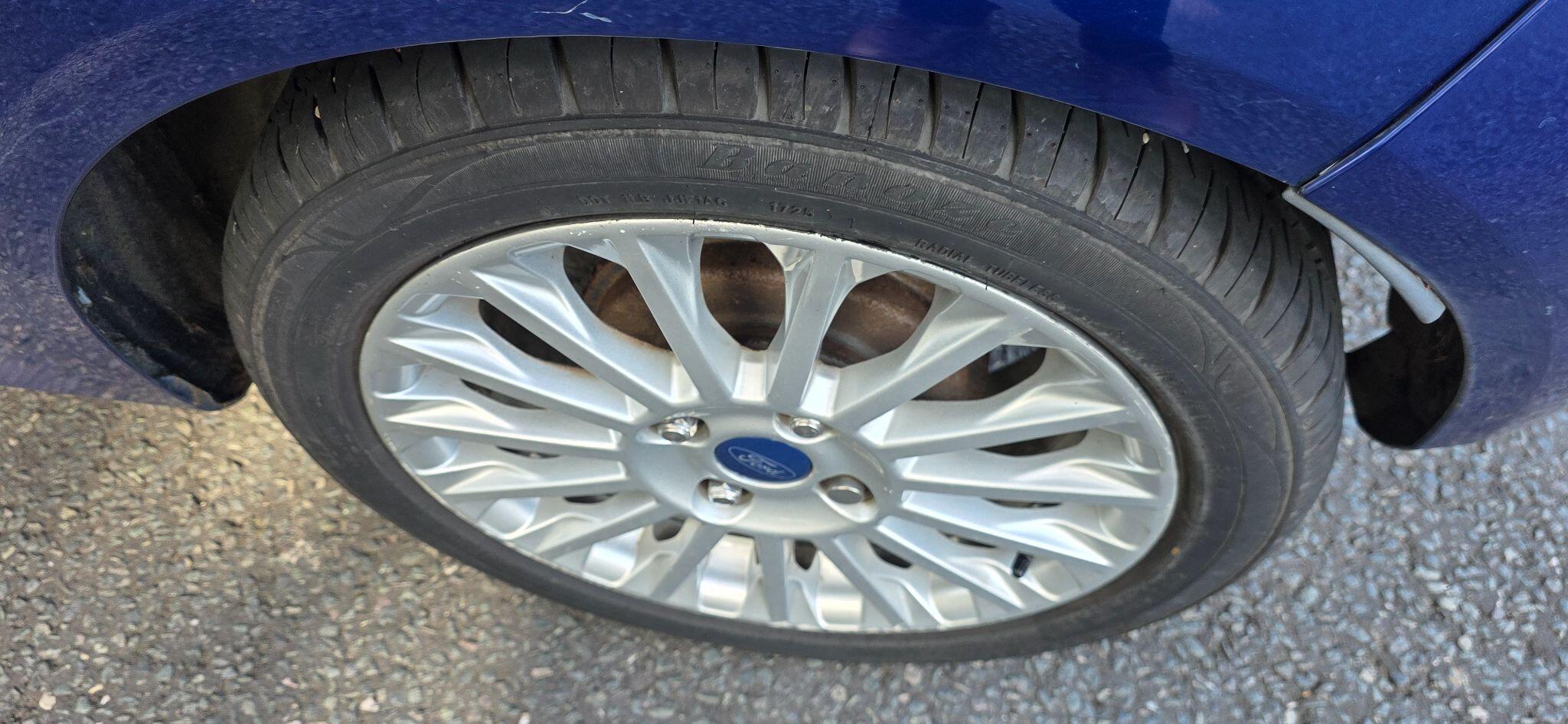 Ford Fiesta view 43