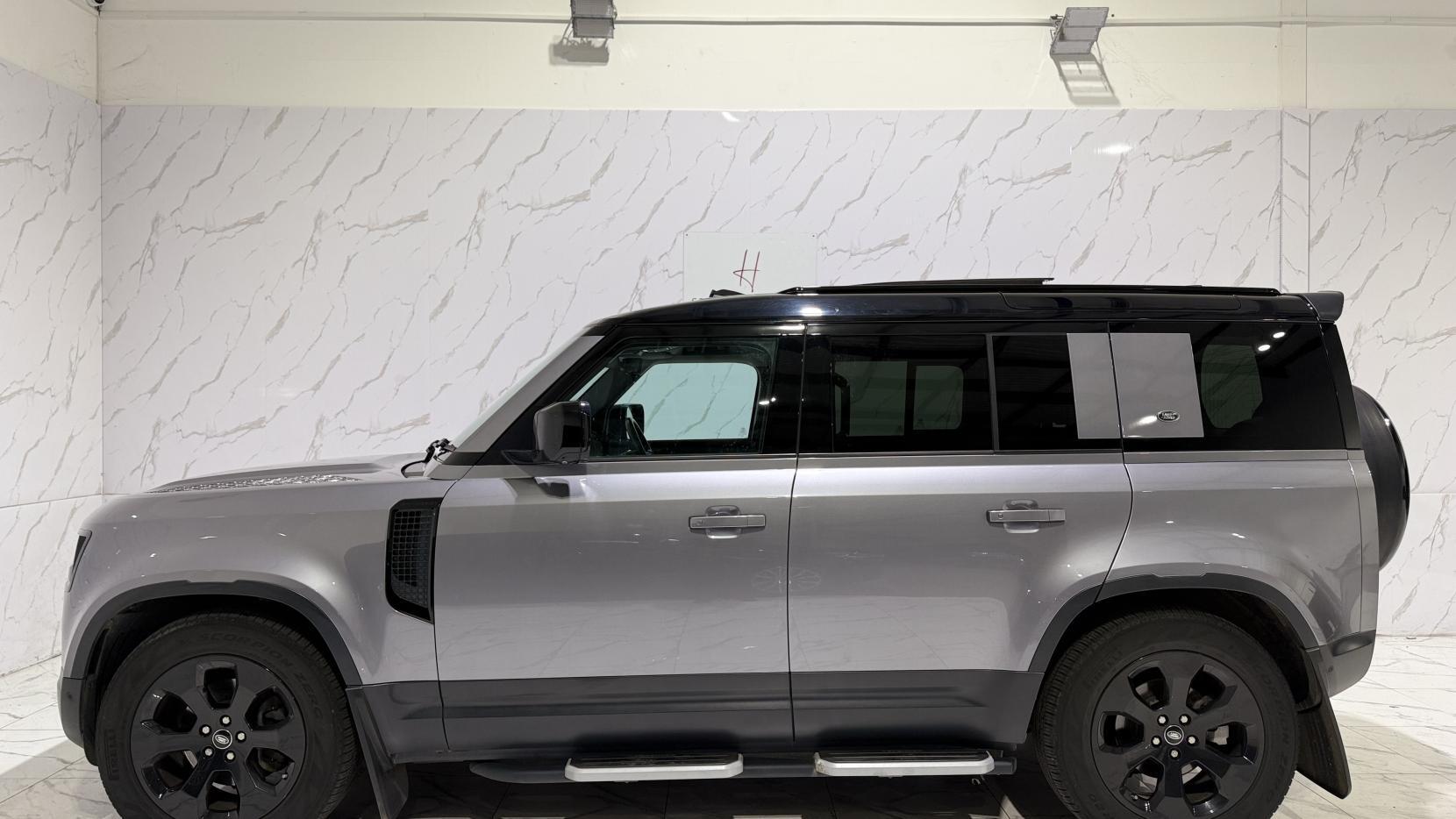 Land Rover Defender view 46