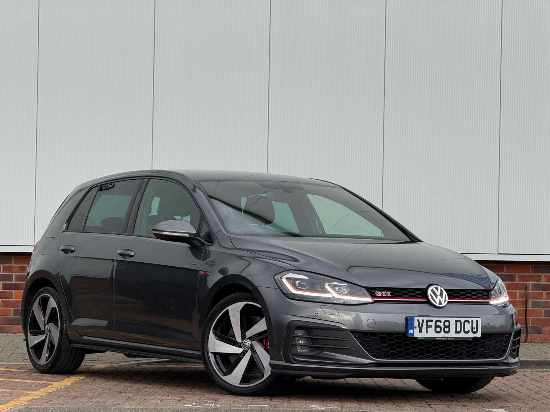 Volkswagen Golf view 5