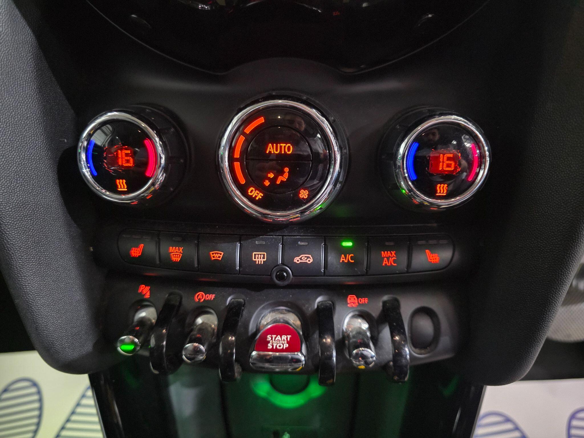 Mini Hatch view 10