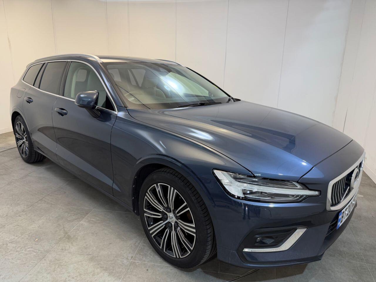 Volvo V60 view 2
