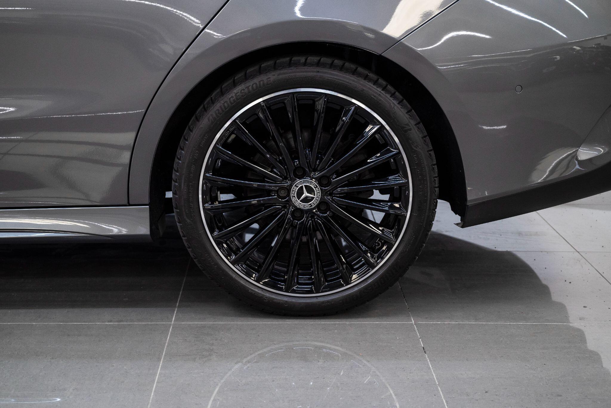 Mercedes-Benz CLA view 37