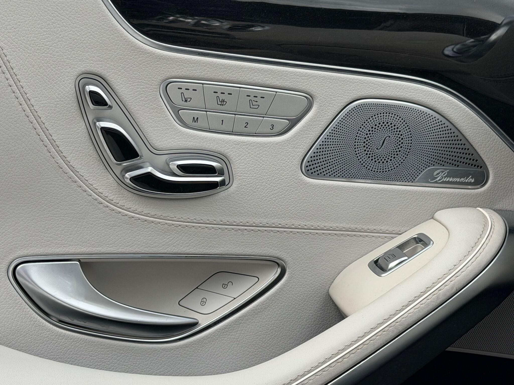 Mercedes-Benz S Class view 23