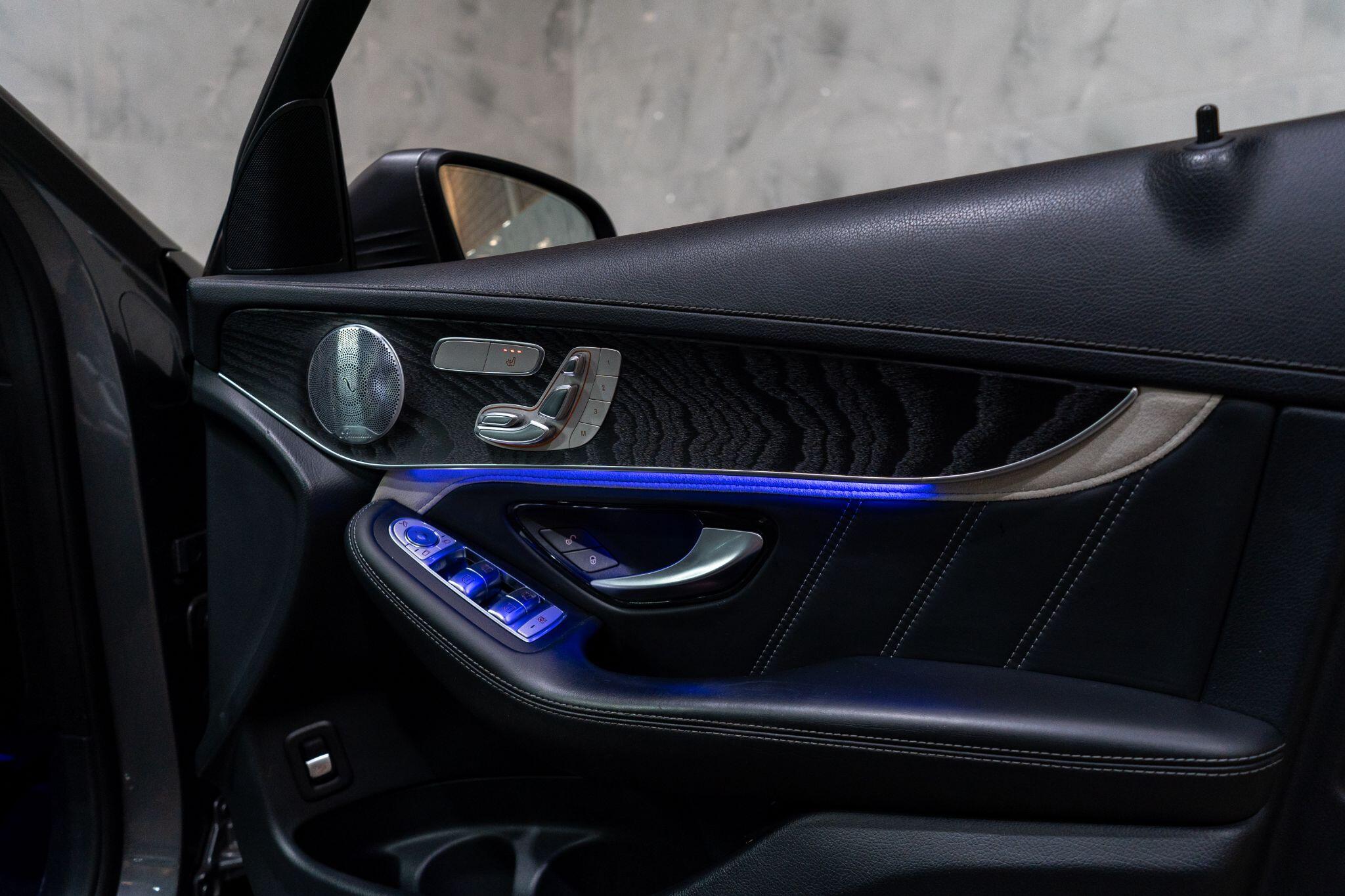 Mercedes-Benz GLC view 35