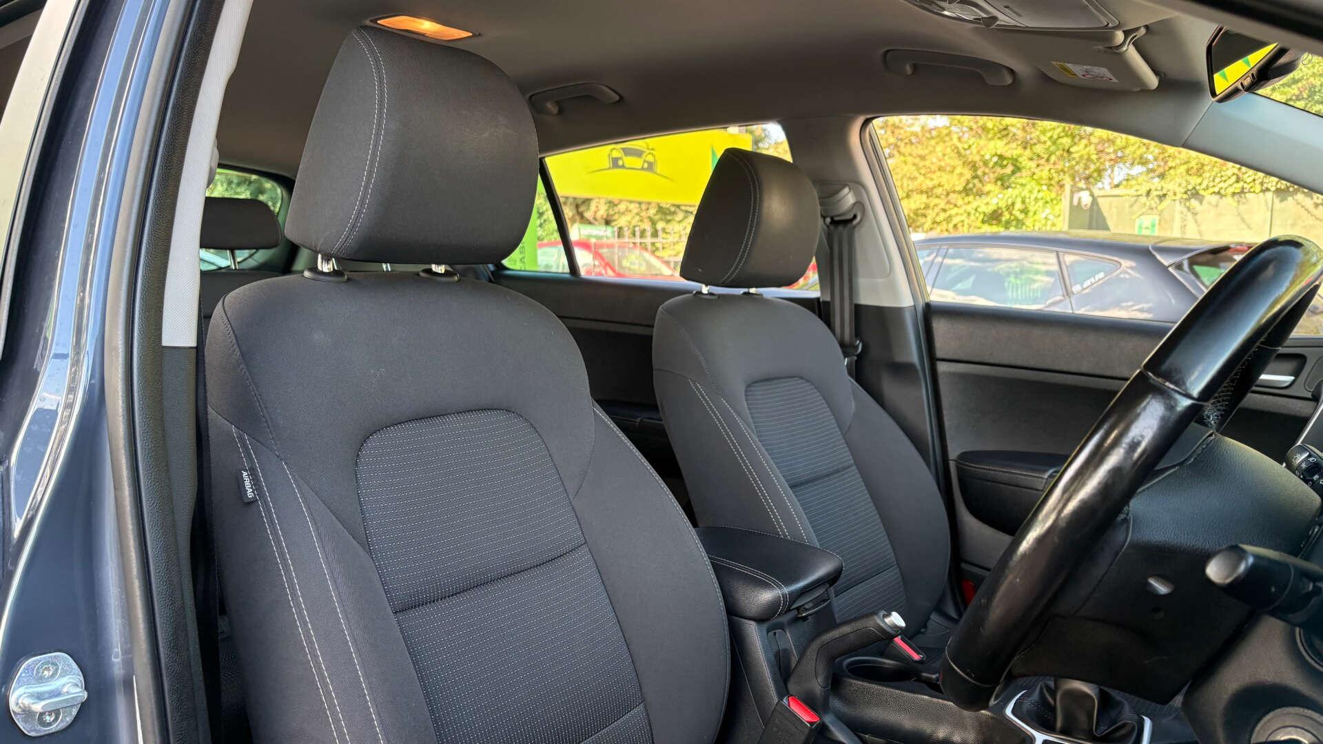 Kia Sportage view 8