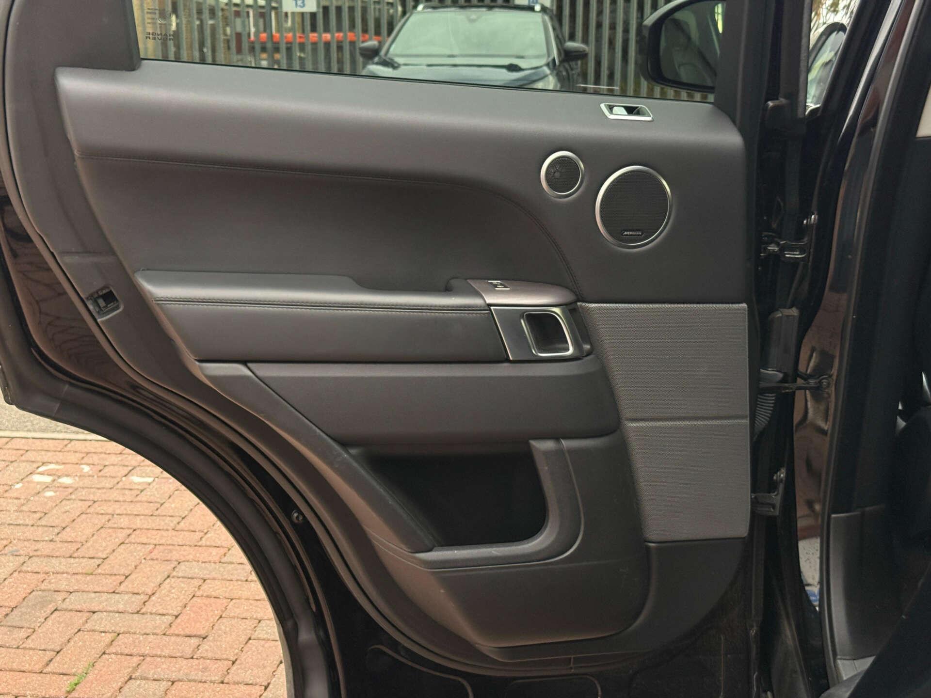 Land Rover Range Rover Sport view 39