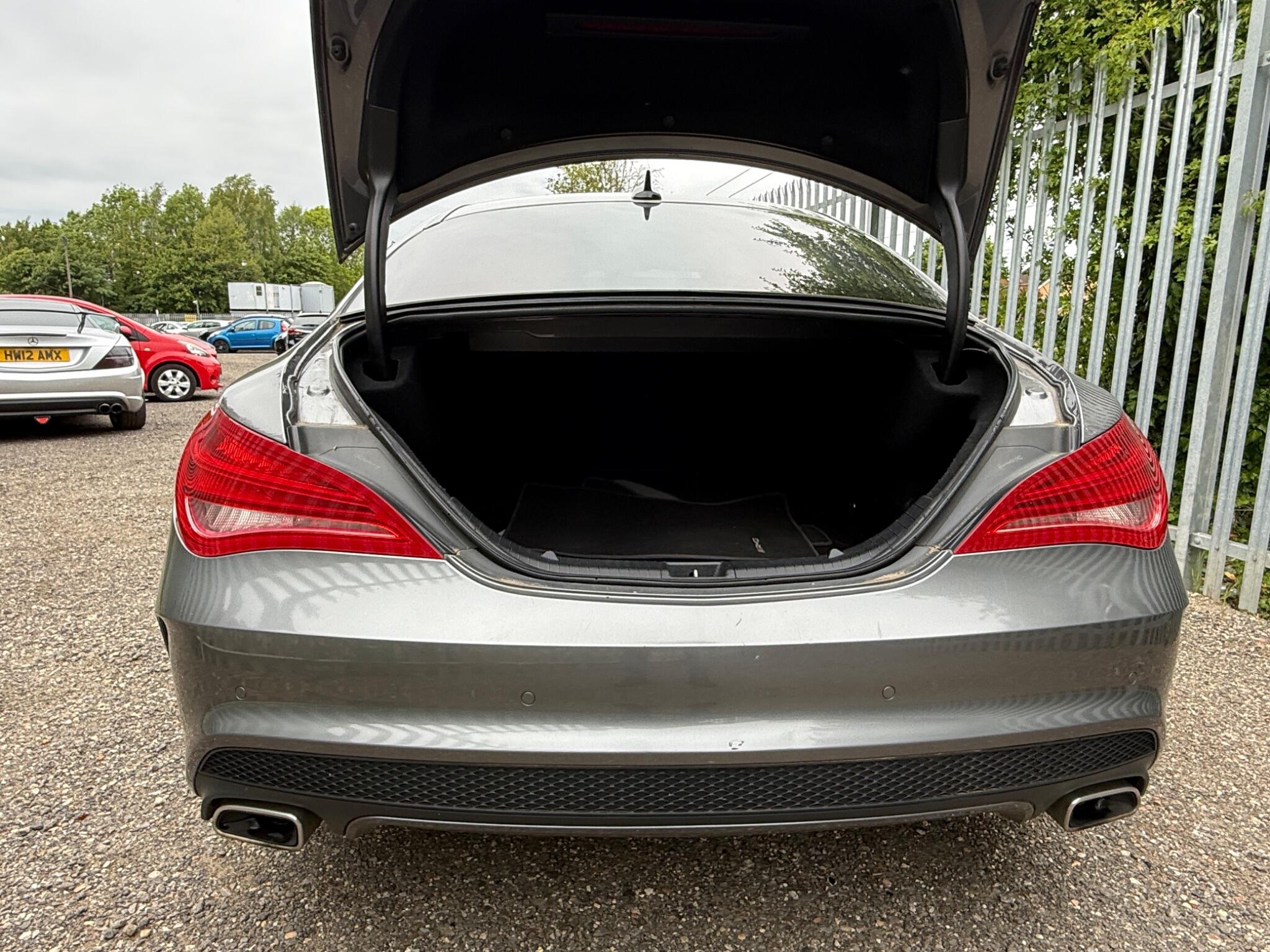 2015 Mercedes-Benz CLA image 42