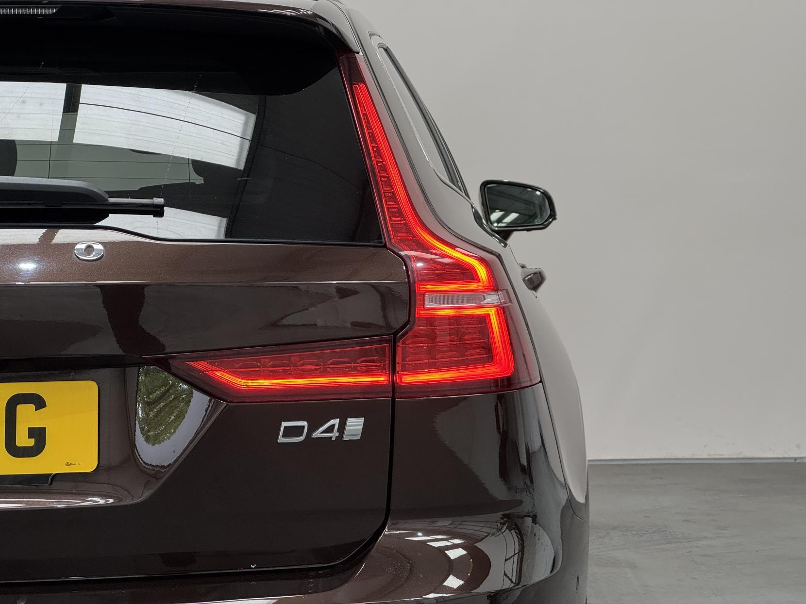 Volvo V60 view 14