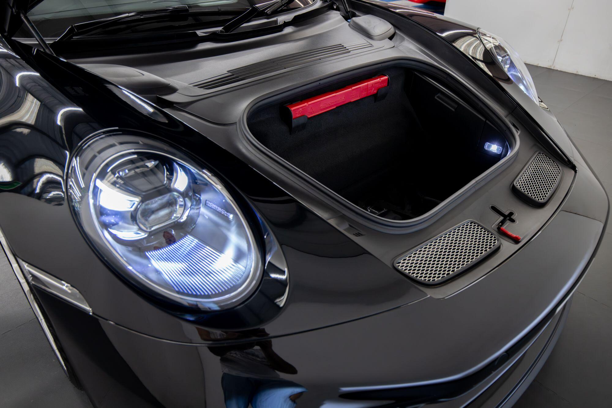 Porsche 911 view 53
