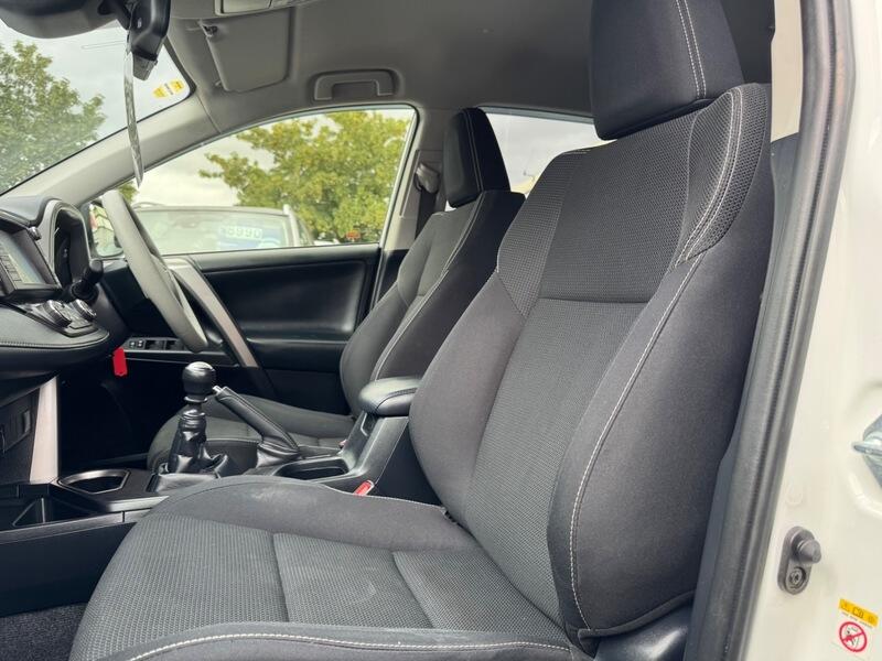 Toyota Rav4 view 18