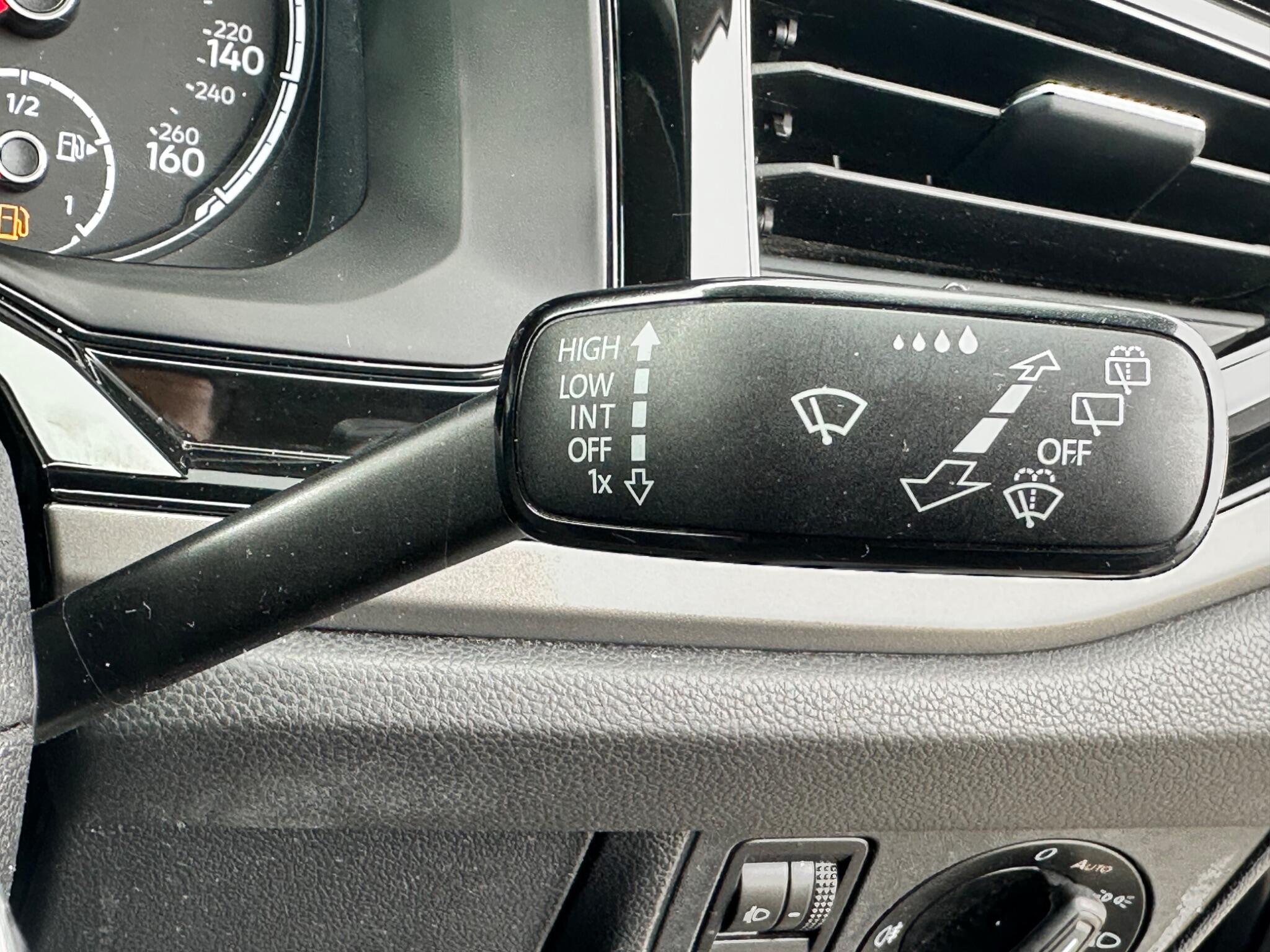 Volkswagen Polo view 18