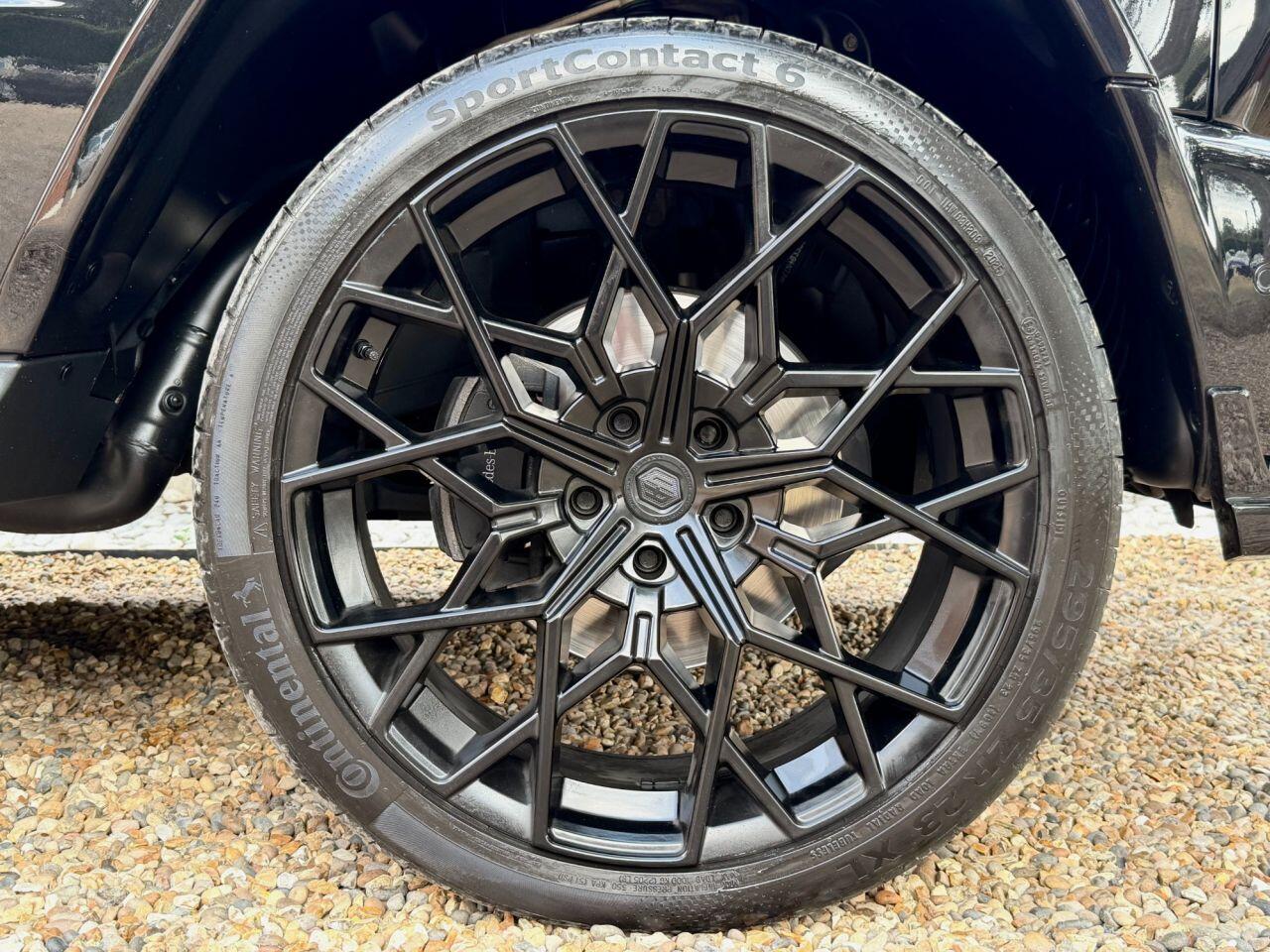 Mercedes-Benz G-Class view 23