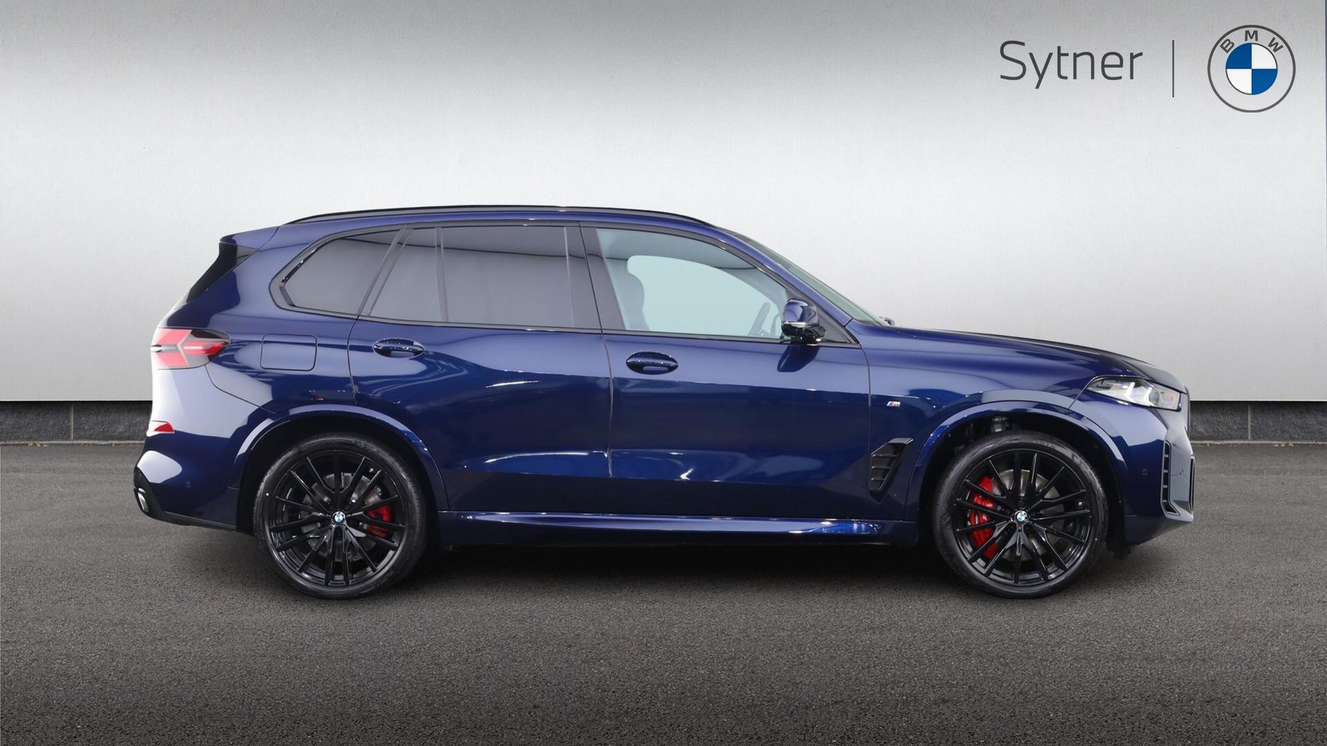 BMW X5 view 3