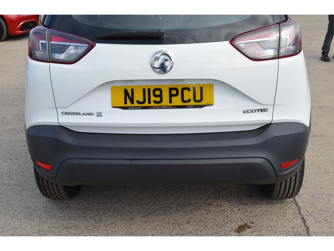 Vauxhall Crossland X view 42