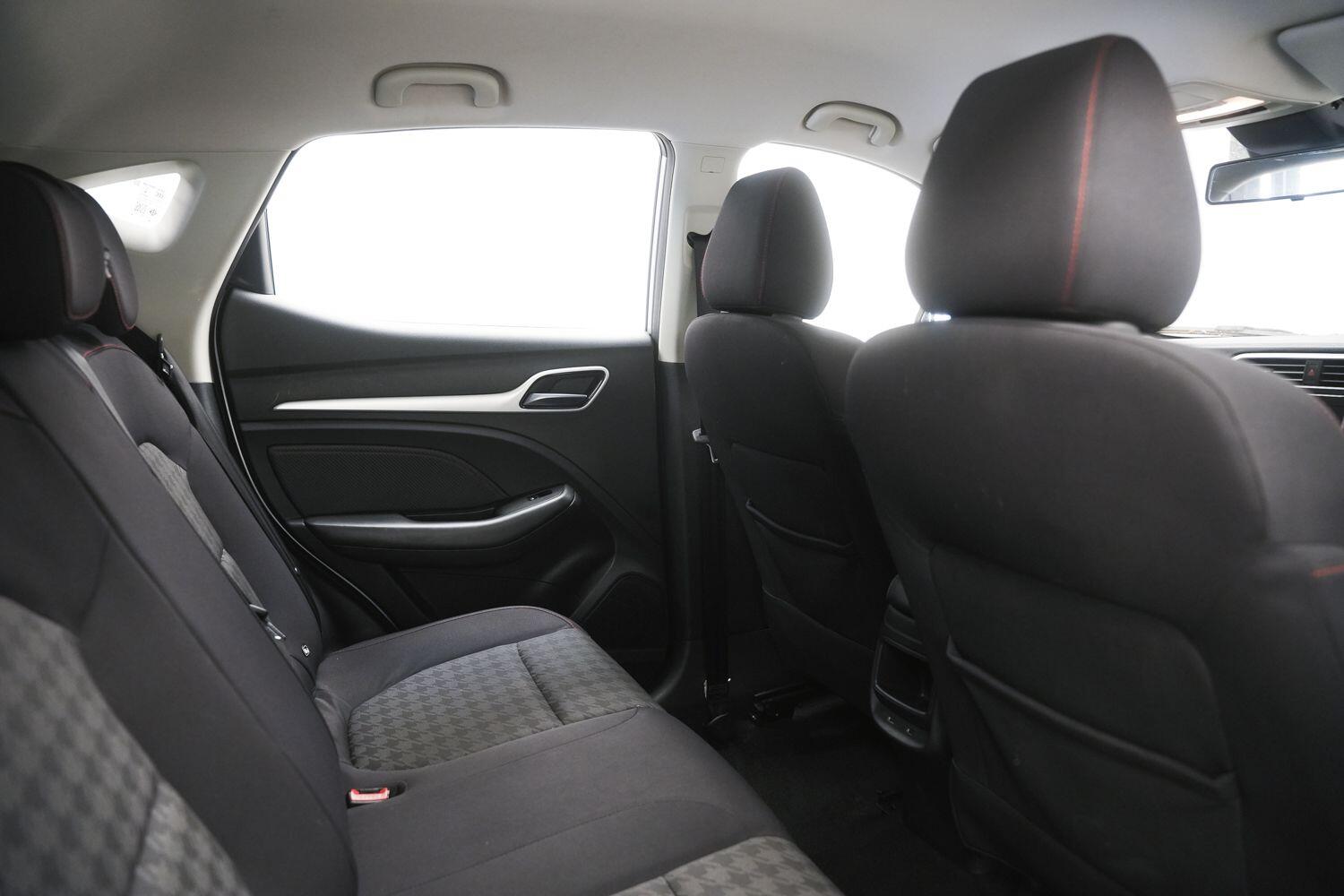 MG MG ZS view 16
