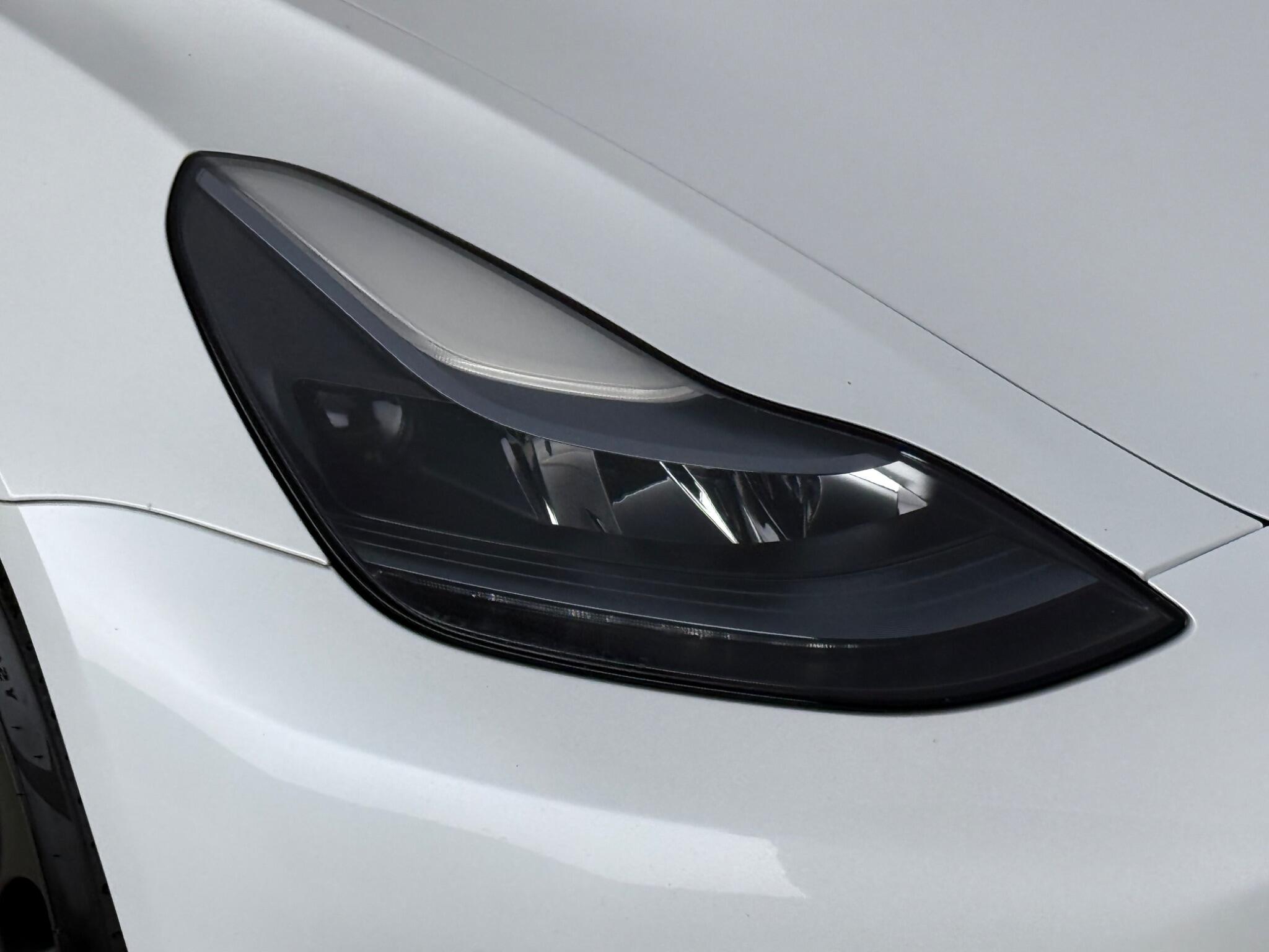 Tesla Model 3 view 16