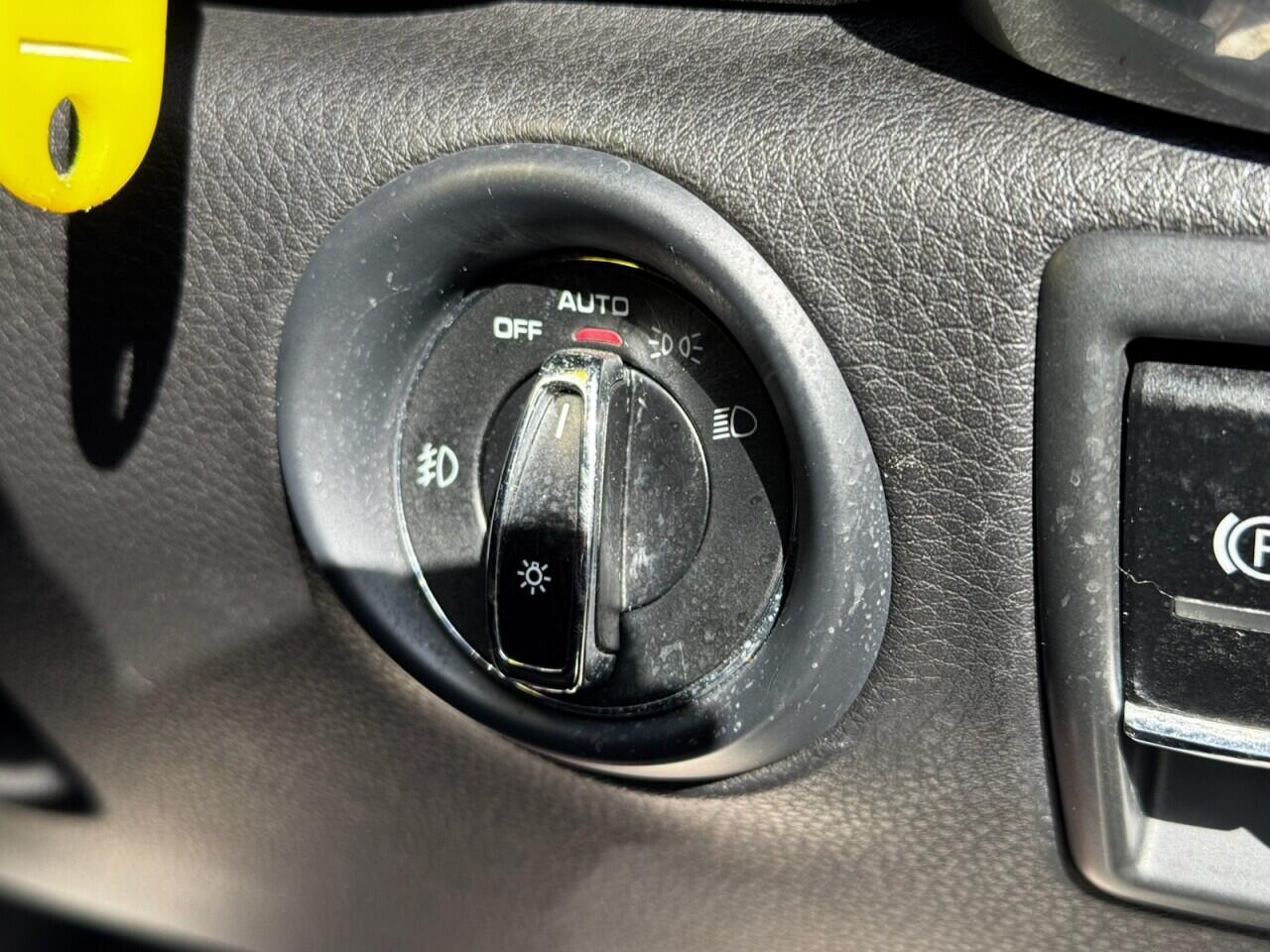 Porsche Cayenne view 37
